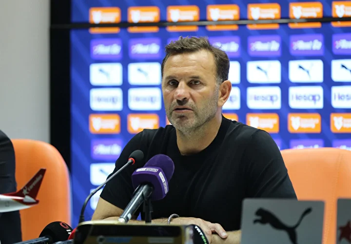galatasarayin birinci transfer maksadi ortaya cikti taraftarlari heyecanlandiran hareket 3 cKJnbK4E