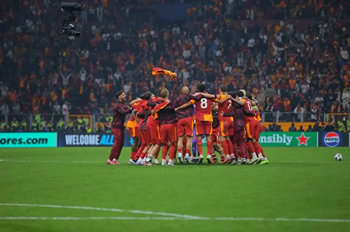 galatasarayin tarihi zaferi dunya basinina damga vurdu liverpool istanbulda diz coktu 9 hemhnqen