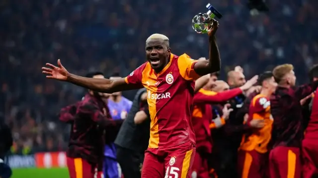galatasarayin tarihi zaferi dunya basinina damga vurdu liverpool istanbulda diz coktu SU1YURHb.webp