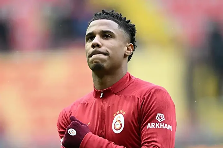 Galatasaraylı yıldız oyuncu ulusal kadro daveti yerine tatile gitti: Federasyon yazı gönderdi 3 galatasarayli yildiz oyuncu ulusal kadro daveti yerine tatile gitti federasyon yazi gonderdi 2 iauwfW4Q