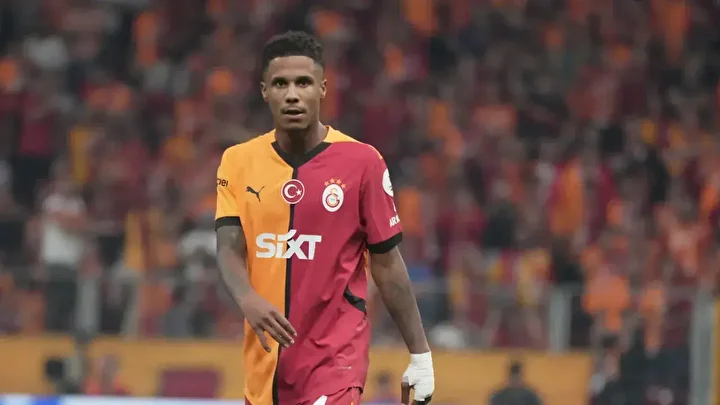 Galatasaraylı yıldız oyuncu ulusal kadro daveti yerine tatile gitti: Federasyon yazı gönderdi 5 galatasarayli yildiz oyuncu ulusal kadro daveti yerine tatile gitti federasyon yazi gonderdi 4
