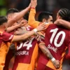 galatasarayli yildiza fiziki ve kelamli taarruz 1Oh3GhSh.webp