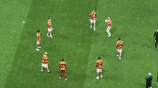 galatasarayli yildizdan derbi oncesi okan buruka reaksiyon isinmaya cikmadi SX9yCQ2s.webp