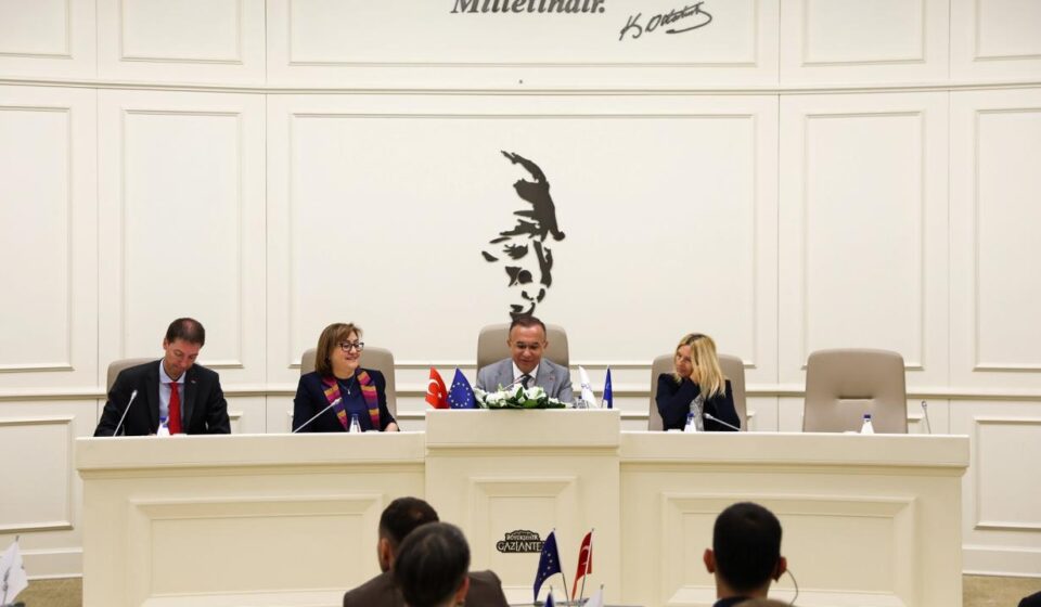 gaziantepte zelzele gercegi ve afet yotimi teknik toplantisi C23HeTBF.jpg