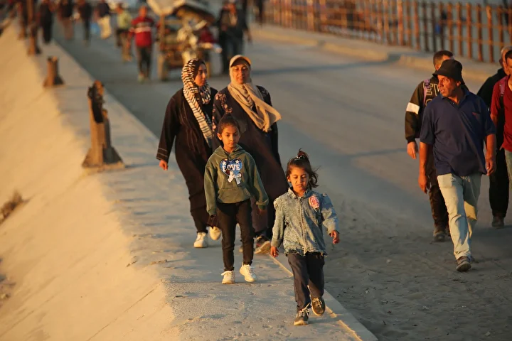 gazzede ateskesin ikinci gununde filistinlilerin donusu suruyor 14 rqGYAgBW