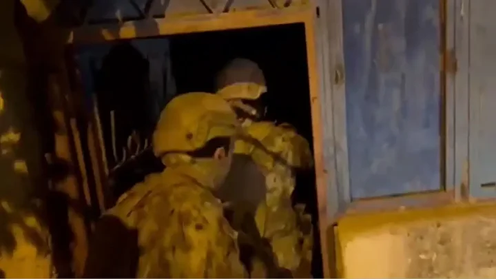 gocmen kacakcilarina safak operasyonu 10 tutuklama 1 W9jmclej