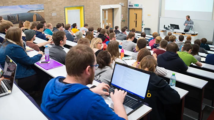 googledan turkiyedeki universitelilere yapay zek takviyesi gemini pro 1 yil boyunca bedava kimler basvurabilir