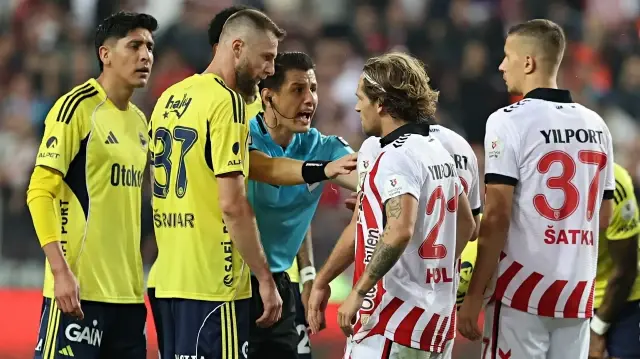 halil umut meler samsunsporun golunu iptal etme nedenini aciklamis Nrei8Hd9.webp