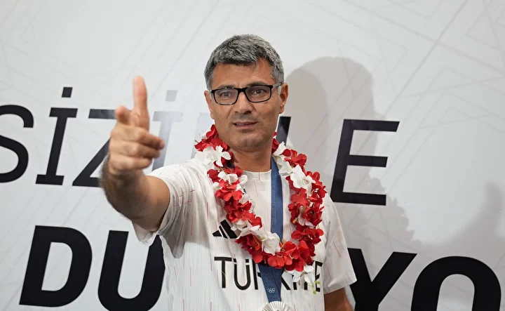 hollywooddan aradilar diyen yusuf dikece james bond teklifi 4 1JDwd3pN