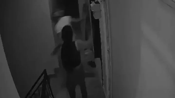 İbrahim Tatlıses’ten Güllü’nün kuşkulu mevti hakkında çarpıcı açıklama: Balkon kapısı ayrıntısı gündem oldu 2 ibrahim tatlisesten gullunun kuskulu mevti hakkinda carpici aciklama balkon kapisi ayrintisi gundem oldu 1 tO6raQpp