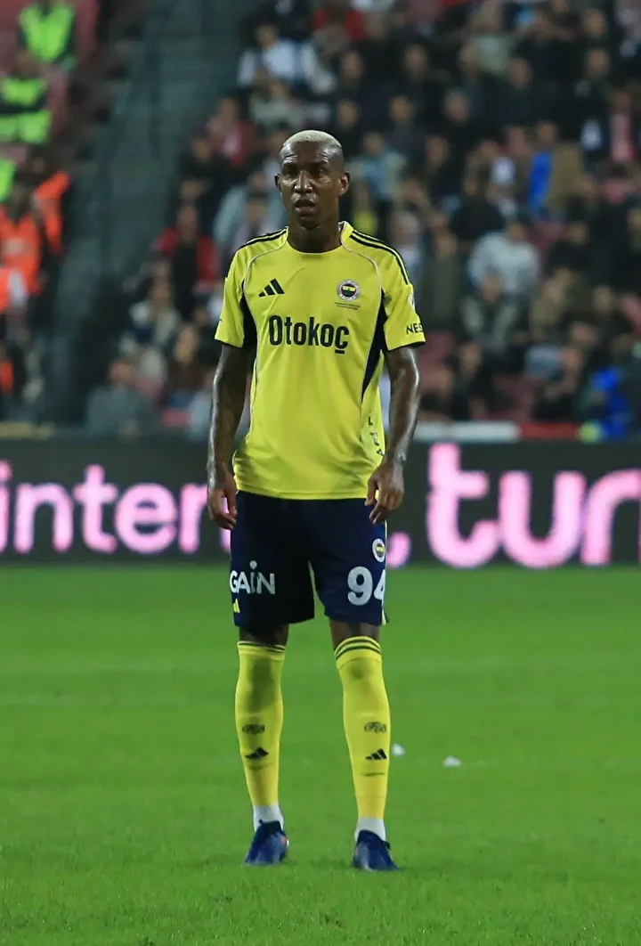 ilker yagcioglundan fenerbahceli futbolcuya ondan artik hicbir sey beklemiyorum 5 aL2q3LMC