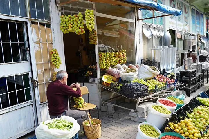 ipe diziliyor uc ay tazeligini koruyor kilosu 100 tlden alici buluyor 3 Bhy1wA8Z