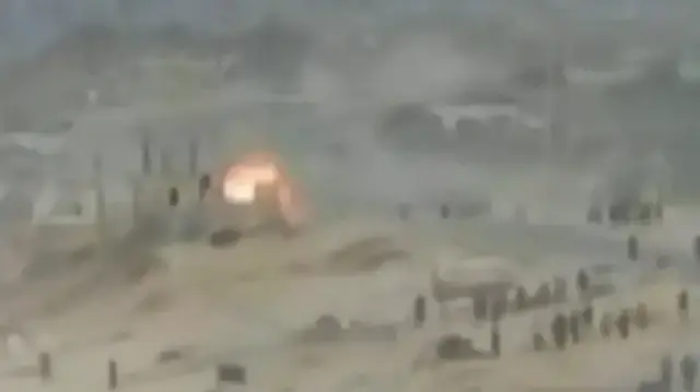 israilin ateskese uymayip sivillere bomba yagdirdigi anlar kamera yansidi Ot3CAwPL.webp