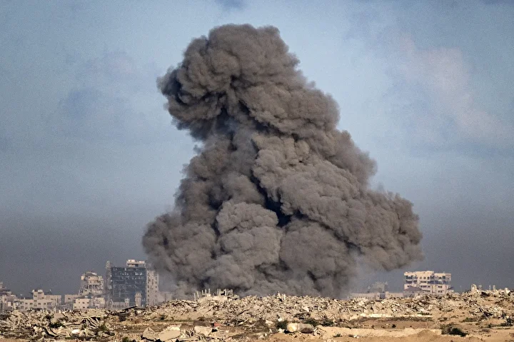 israilin gazzeye yonelik ataklari suruyor yukselen dumanlar hudut bolgesinden goruntulendi 10