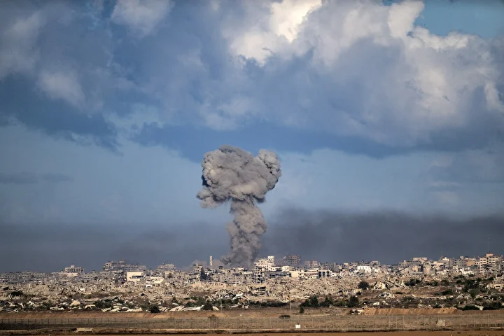 israilin gazzeye yonelik ataklari suruyor yukselen dumanlar hudut bolgesinden goruntulendi 5 1XlSfJpR
