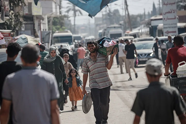 israilin hucumlari altindaki gazzede guclu omur sartlari hayatta kalma cabasi veriyorlar 13 41fWIhVe