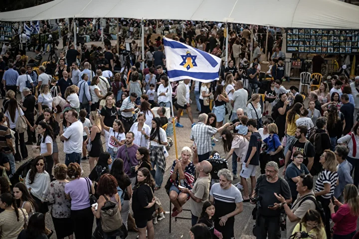 israilliler gazzede yururluge girmesi beklenen ateskesi kutladi 4 LAmu6Ipu
