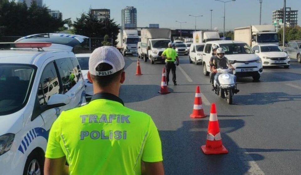 İstanbullular dikkat! Pazar günü birtakım yollar kapatılacak istanbullular dikkat pazar gunu birtakim yollar kapatilacak Pj5hj29z.jpg