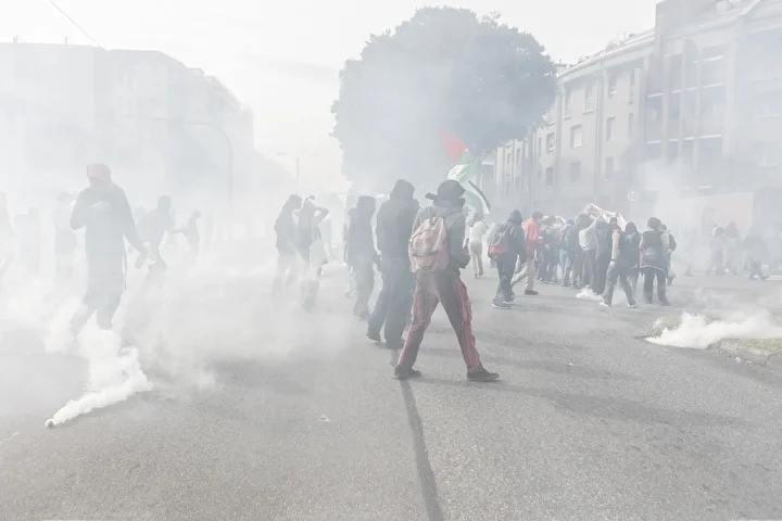 İtalya’da İsrail’in Global Sumud Filosu’na saldırısını protesto etmek üzere genel greve gidildi 3 italyada israilin global sumud filosuna saldirisini protesto etmek uzere genel greve gidildi 2 33VjqRNX