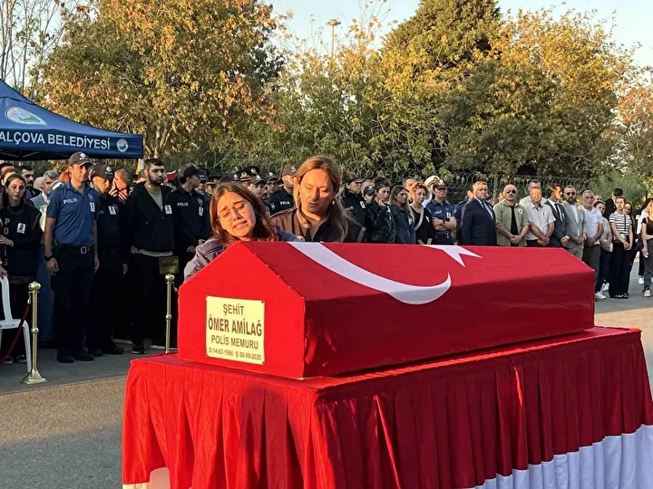 izmirdeki polis merkezine atakta yaralanan polis memuru omer amilag sehit oldu ne olur omerimi 2SqB5PQ9