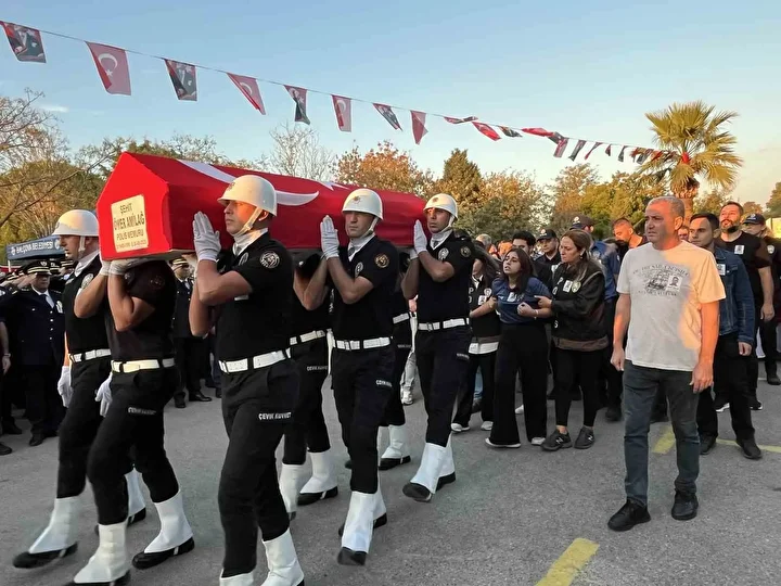 izmirdeki polis merkezine atakta yaralanan polis memuru omer amilag sehit oldu ne olur omerimi