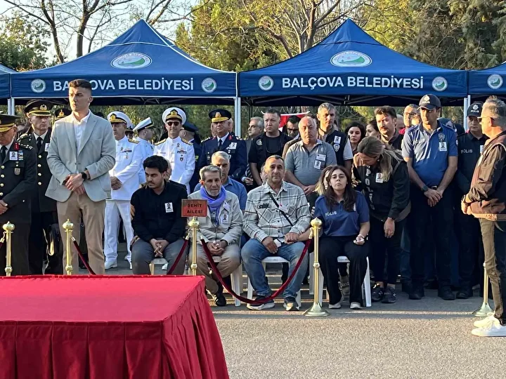 izmirdeki polis merkezine atakta yaralanan polis memuru omer amilag sehit oldu ne olur omerimi rqInaKln