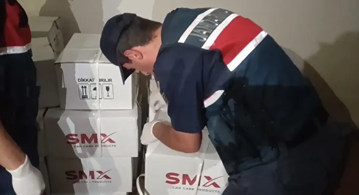 jandarmadan kacak alkol baskini 620 litre etil alkol ele gecirildi 1 l8YNRcFn