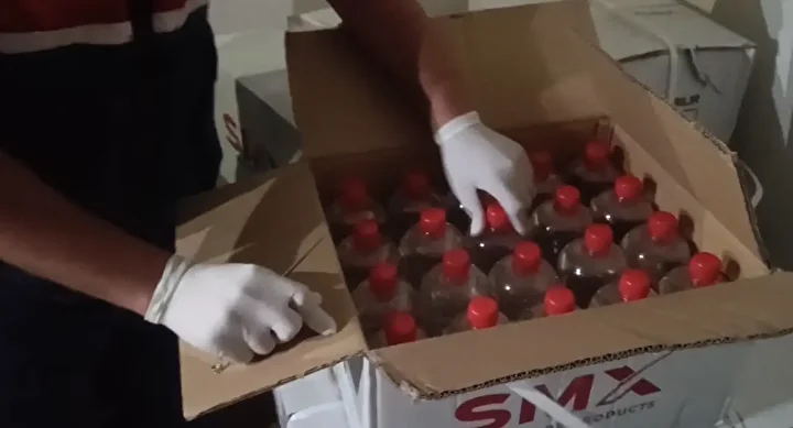 jandarmadan kacak alkol baskini 620 litre etil alkol ele gecirildi 2 AqAGTVRF