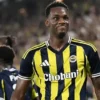 Fenerbahçe Beko 5 sayıyla yıkıldı jhon durandan flas paylasim binlerce etkilesim aldi HqrhNg2B.webp