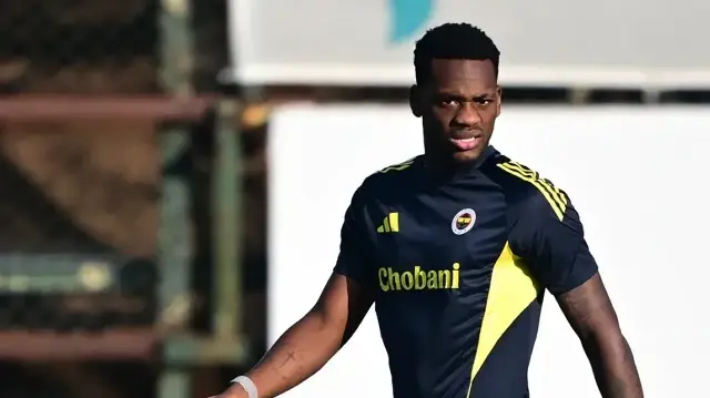 Jhon Duran’ın alanlara dönüş tarihi aşikâr oldu! Dev maçta forma giyebilecek jhon duranin alanlara donus tarihi asik r oldu dev macta forma giyebilecek GxcyaMOL.webp