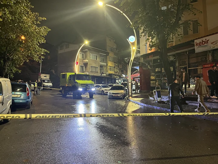 jiletle etrafindakilere taskinlik yapti sokak ortasinda olduruldu 0 aVjSS1wJ