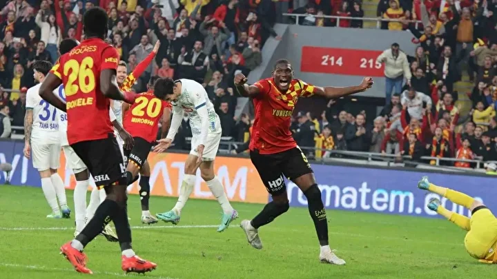 kaleye duvar orduler iste ustun ligin en az gol yiyen kadrosu 2 8IwN4SNT
