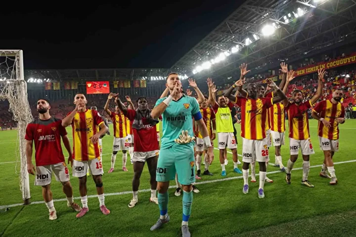 kaleye duvar orduler iste ustun ligin en az gol yiyen kadrosu 3 fO3fQkg5