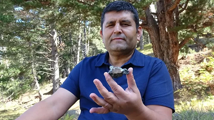 Karabük'te akılalmaz olay: Mantar toplamaya çıktı göktaşı buldu 3 karabukte akilalmaz olay mantar toplamaya cikti goktasi buldu 2 wNyerl4l