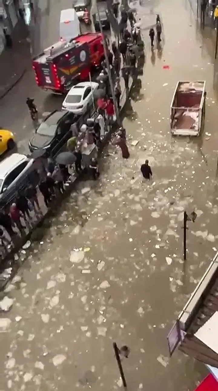 karadeniz ereglide saganak ve dolu hayati felc etti 3 OXsPIIy9