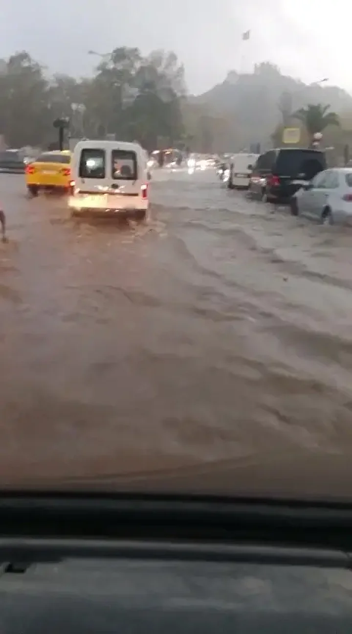 karadeniz ereglide saganak ve dolu hayati felc etti 5 u4nE61G5