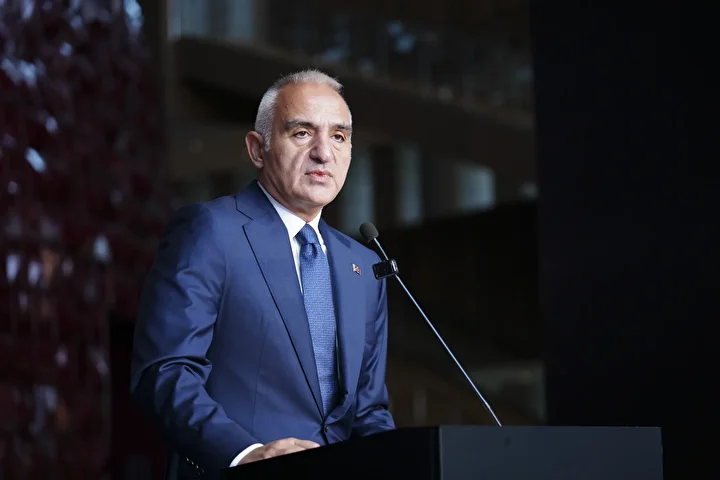 karahantepede tarihte bir birinci insan yuzlu t bicimli dikilitas bulundu 0
