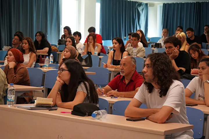 Kardeşine özendi 63 yaşında tekrar üniversite öğrencisi oldu 4 kardesine ozendi 63 yasinda tekrar universite ogrencisi oldu 3 sHr8kbOB
