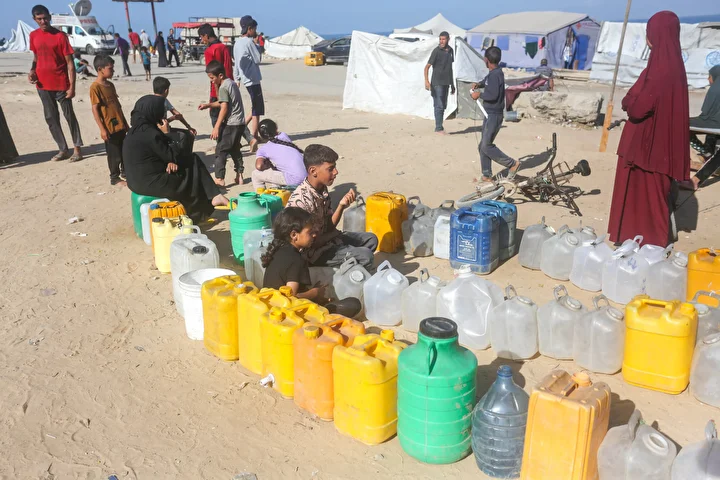 katil israil ataklari altindaki gazzede su krizi suruyor 8 jVtQBBnl