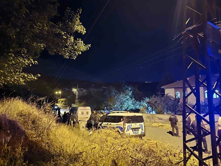 Kayseri’de ikili cinayet: Karı koca cami çıkışında konutlarının önünde öldürüldü 3 kayseride ikili cinayet kari koca cami cikisinda konutlarinin onunde olduruldu 2 9cqs1R8P