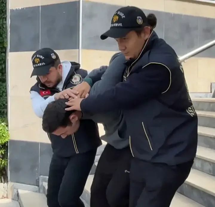 'Kimliği meçhul katil' en yakını çıktı: 3 yıl evvel zıpkın ve satırla yaralamış 5 kimligi mechul katil en yakini cikti 3 yil evvel zipkin ve satirla yaralamis 4 IDGDJggP