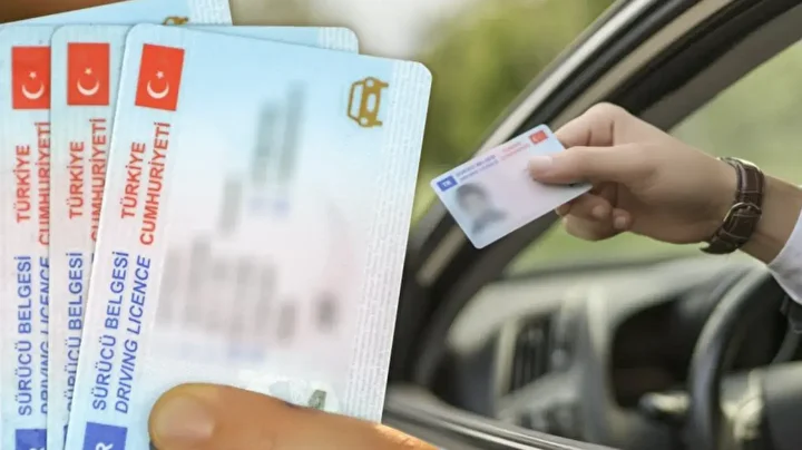 Kimlik, pasaport, ehliyet, trafik cezaları… Hepsi birden değişiyor işte kalem kalem yeni fiyatlar 5 kimlik pasaport ehliyet trafik cezalari hepsi birden degisiyor iste kalem kalem yeni fiyatlar 4 RSF2W3Yw