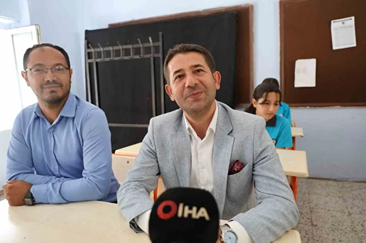 Köy okulunda özel okul konforu: Sınıfta yalnızca 8 şahıslar, bütün Türkiye'ye örnek oldu 2 koy okulunda ozel okul konforu sinifta yalnizca 8 sahislar butun turkiyeye ornek oldu 1 zmGfOEkP