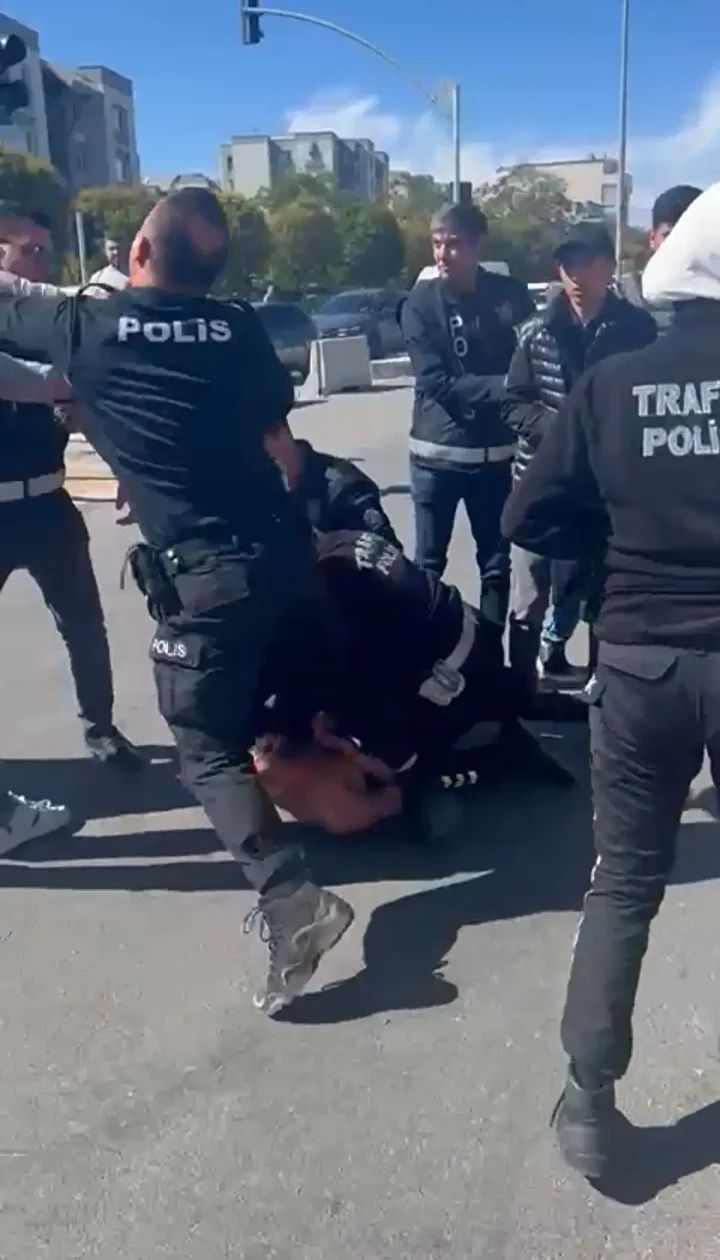 kucukcekmecede kaza yapan alkollu sofor polise direndi 4 UsgiWaKI