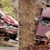 kutahyada istinat duvarina carpan arabanin soforu ile esi oldu nnDgdOjv.webp