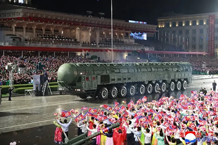 kuzey koreden dunyaya govde gosterisi hwasong 20 birinci kere sahnede 3 1fiBLFv2