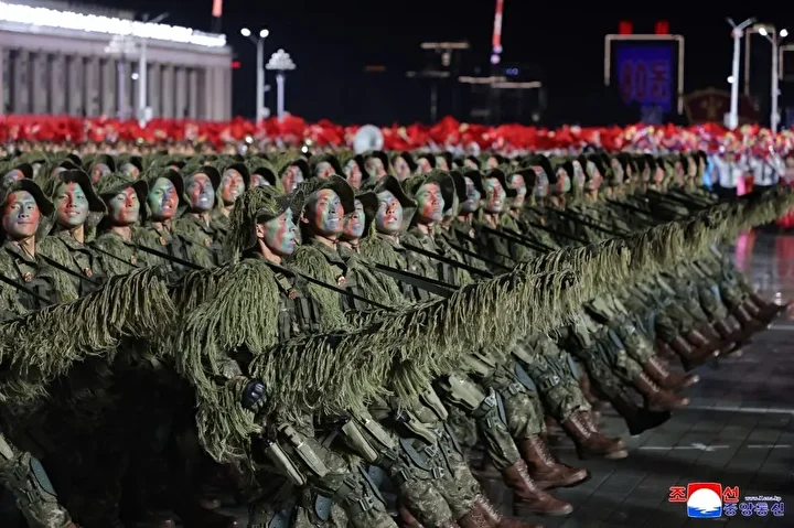 kuzey koreden dunyaya govde gosterisi hwasong 20 birinci kere sahnede 4