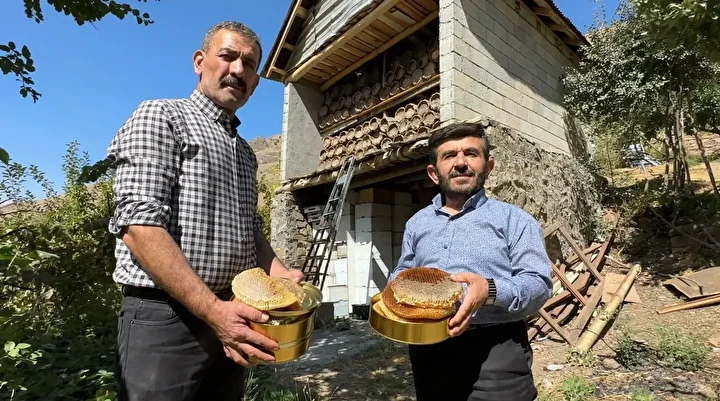 lisanlara destan hakkari balinda hasat basladi el degmiyor seker katilmiyor 0 3j7VHXZg