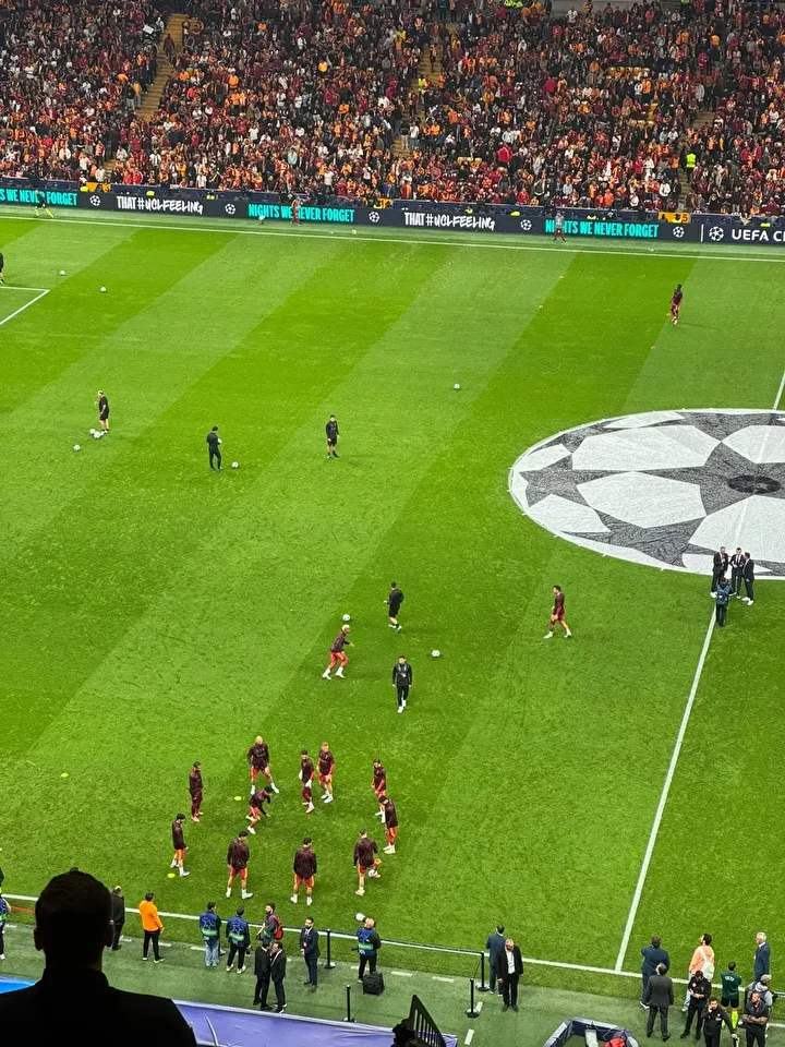 Liverpool maçı öncesi yıldız oyuncudan flaş hal: Isınmaya çıkmadı! 1 liverpool maci oncesi yildiz oyuncudan flas hal isinmaya cikmadi 0 Z61uaywM