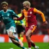 liverpool teknik yoneticisi arne slottan baris alper yilmaza olay kelamlar ONOcB1h9.webp